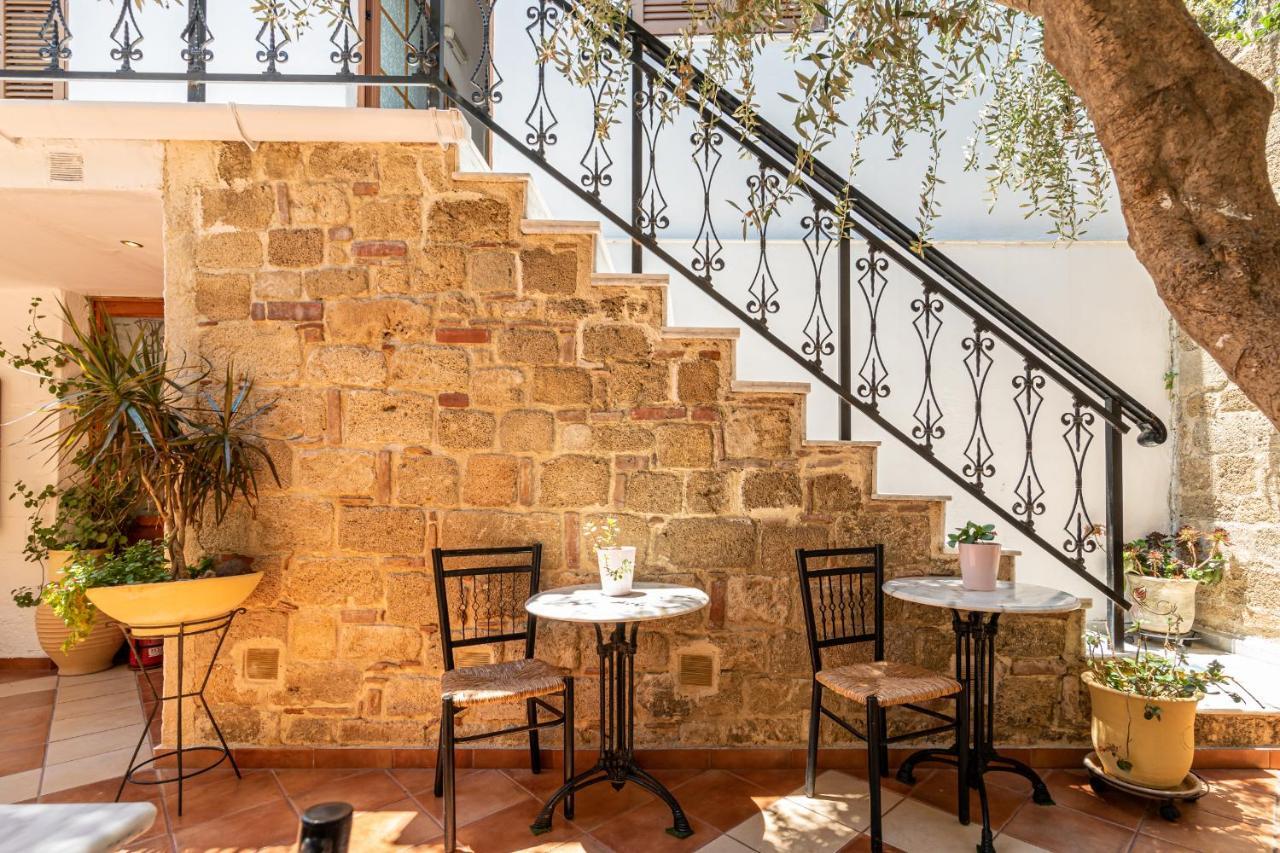 Cava D'oro Rhodes City
