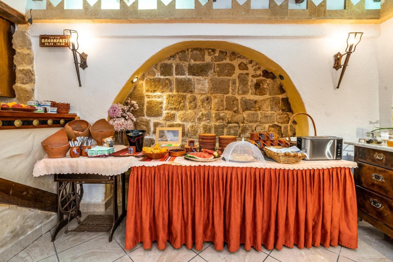 Cava D'oro Hotel 2*